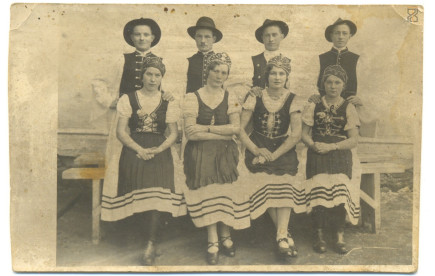 Felvétel a Cseperke kalap táncosairól, 1936. február 15.