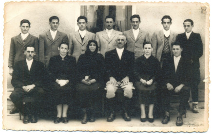 Vitos család - Vitos György és neje, Karacsi Anna, valamint 11 gyerekük