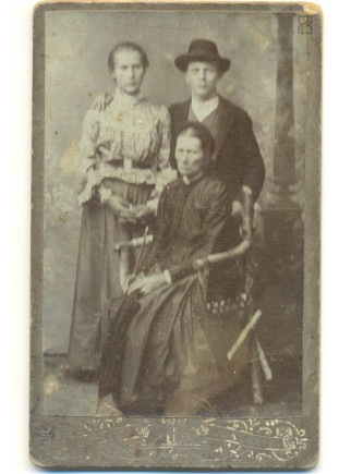 Szabó Ignác szülei és nagyanyja