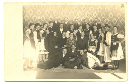 Mit az erdő mesél c. színdarab szereplői - 1935