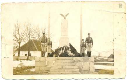 Központi emlékmű - 1942. március 15
